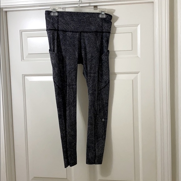 lululemon athletica Pants - Lululemon Fast and Free 25” Crop Reflective
